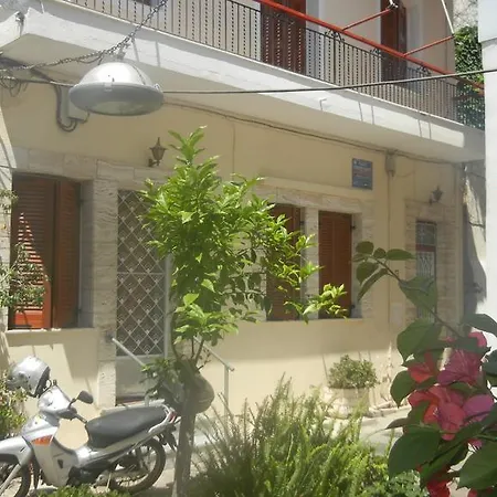Hébergement de vacances Family House In The Centre Of Old Town *