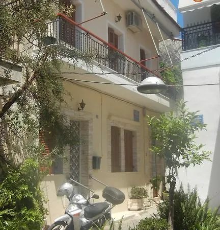 Family House In The Centre Of Old Town Hébergement de vacances *
