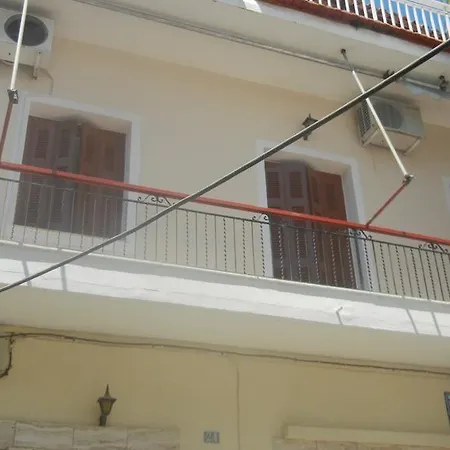 Hébergement de vacances Family House In The Centre Of Old Town *